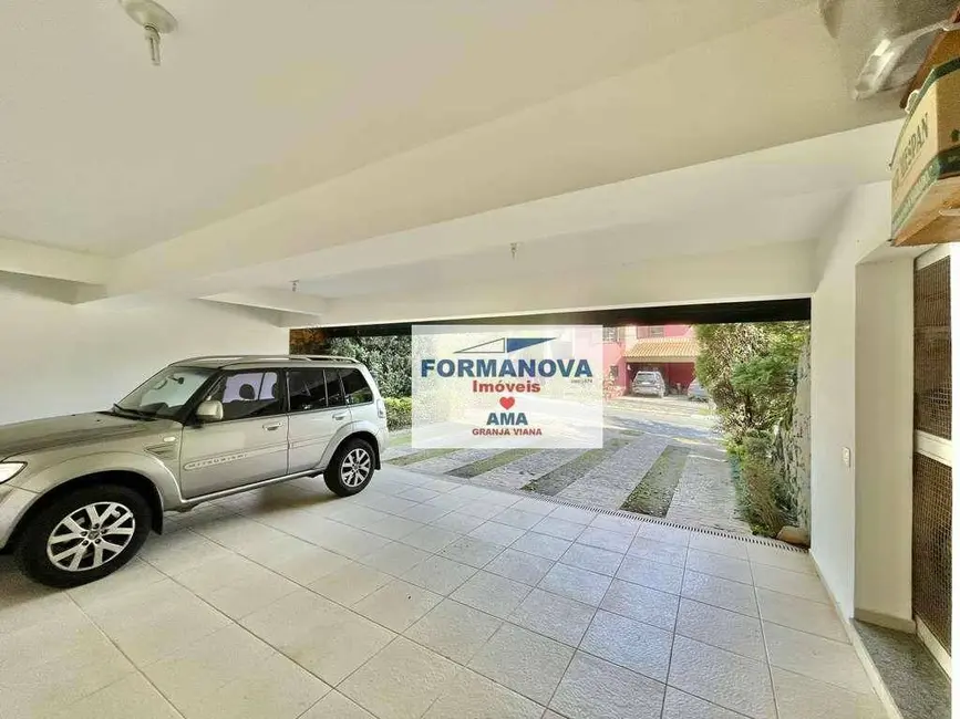 Casa de Condomínio com 4 quartos à venda, 383m2 em São Paulo II, Cotia - SP - imagem 5 Foto 5 de Casa de Condomínio com 4 quartos à venda, 383m2 em São Paulo II, Cotia - SP