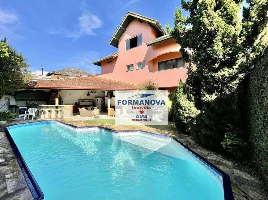 Casa de Condomínio com 4 quartos à venda, 383m2 em São Paulo II, Cotia - SP - imagem 2 Foto 2 de Casa de Condomínio com 4 quartos à venda, 383m2 em São Paulo II, Cotia - SP