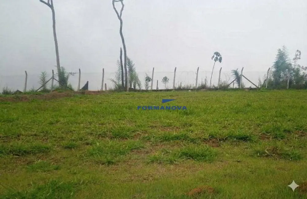 Foto 2 de Terreno / Lote à venda, 142m2 em Cotia - SP