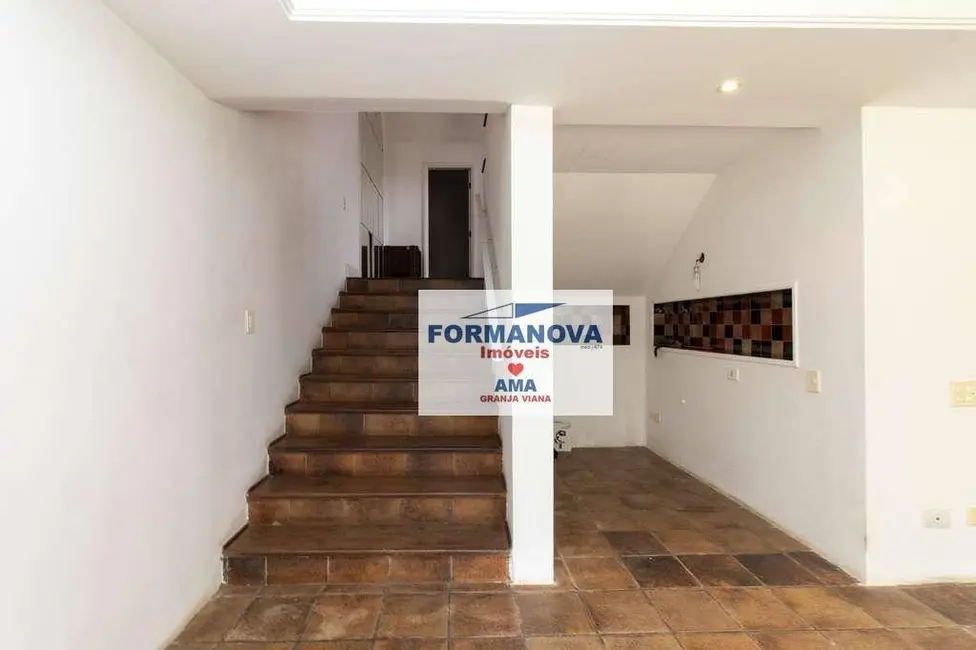 Foto 6 de Casa de Condomínio com 3 quartos à venda e para alugar, 2065m2 em Chácara Granja Velha, Cotia - SP