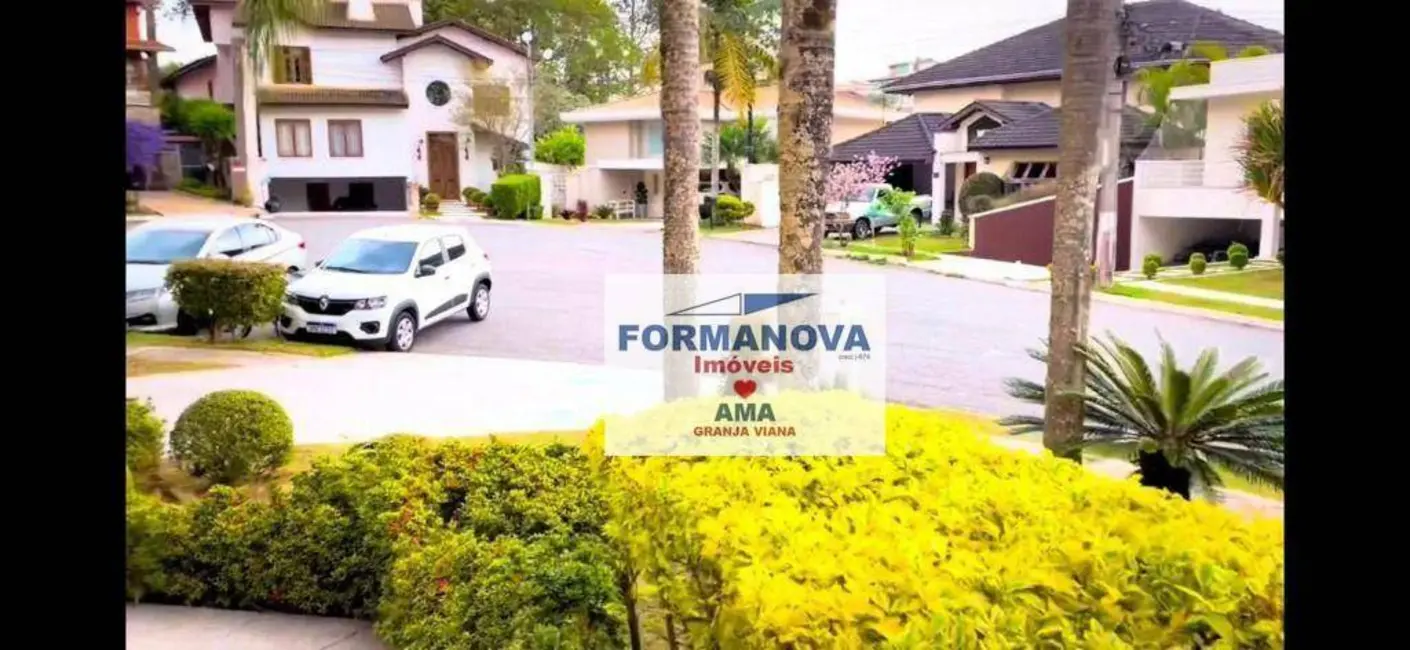 Casa de Condomínio com 5 quartos à venda, 570m2 em São Paulo II, Cotia - SP - imagem 4 Foto 4 de Casa de Condomínio com 5 quartos à venda, 570m2 em São Paulo II, Cotia - SP