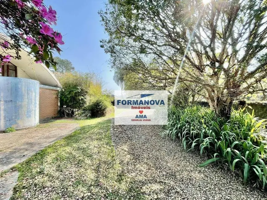 Casa com 4 quartos à venda e para alugar, 1147m2 em Vila Santo Antônio, Cotia - SP - imagem 7 Foto 7 de Casa com 4 quartos à venda e para alugar, 1147m2 em Vila Santo Antônio, Cotia - SP