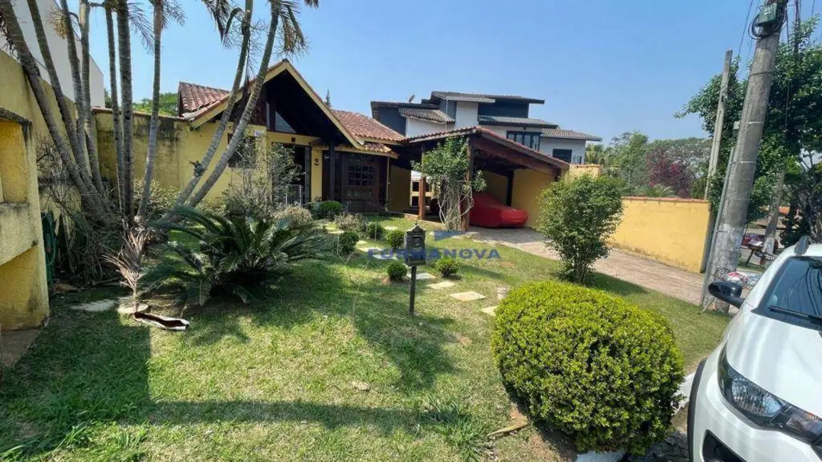 Foto 2 de Casa de Condomínio com 3 quartos à venda, 523m2 em Jardim do Golf I, Jandira - SP