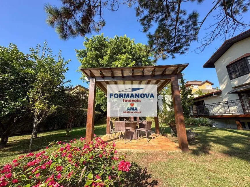 Casa de Condomínio com 4 quartos à venda, 1057m2 em Aldeia da Serra, Santana De Parnaiba - SP - imagem 8 Foto 8 de Casa de Condomínio com 4 quartos à venda, 1057m2 em Aldeia da Serra, Santana De Parnaiba - SP