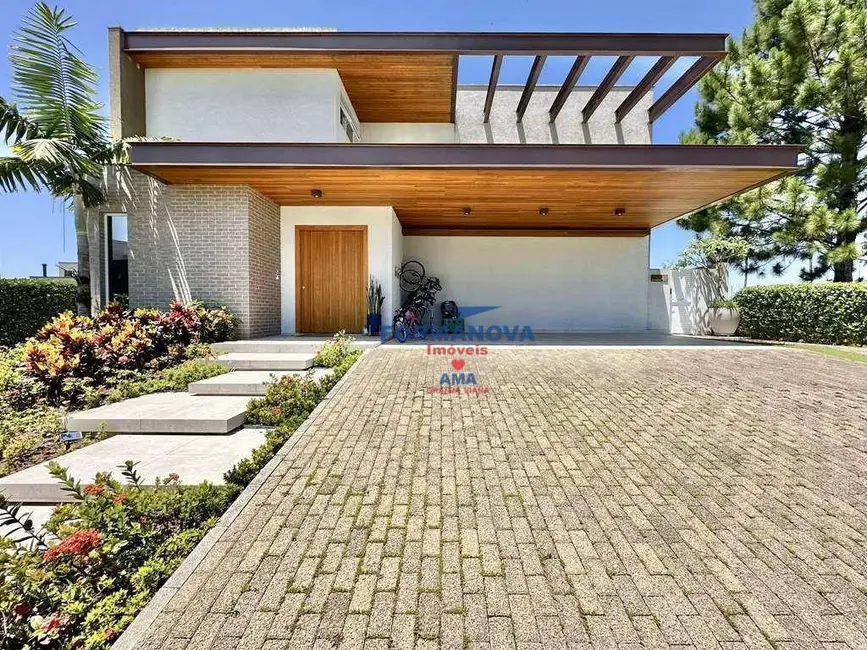 Casa de Condomínio com 4 quartos à venda e para alugar, 525m2 em Chácara dos Lagos, Carapicuiba - SP - imagem 5 Foto 5 de Casa de Condomínio com 4 quartos à venda e para alugar, 525m2 em Chácara dos Lagos, Carapicuiba - SP
