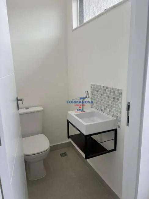 Foto 3 de Casa de Condomínio com 3 quartos à venda, 125m2 em Água Espraiada (Caucaia do Alto), Cotia - SP