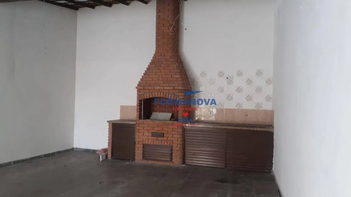 Foto 9 de Casa com 4 quartos à venda, 300m2 em Jardim Semiramis, Cotia - SP