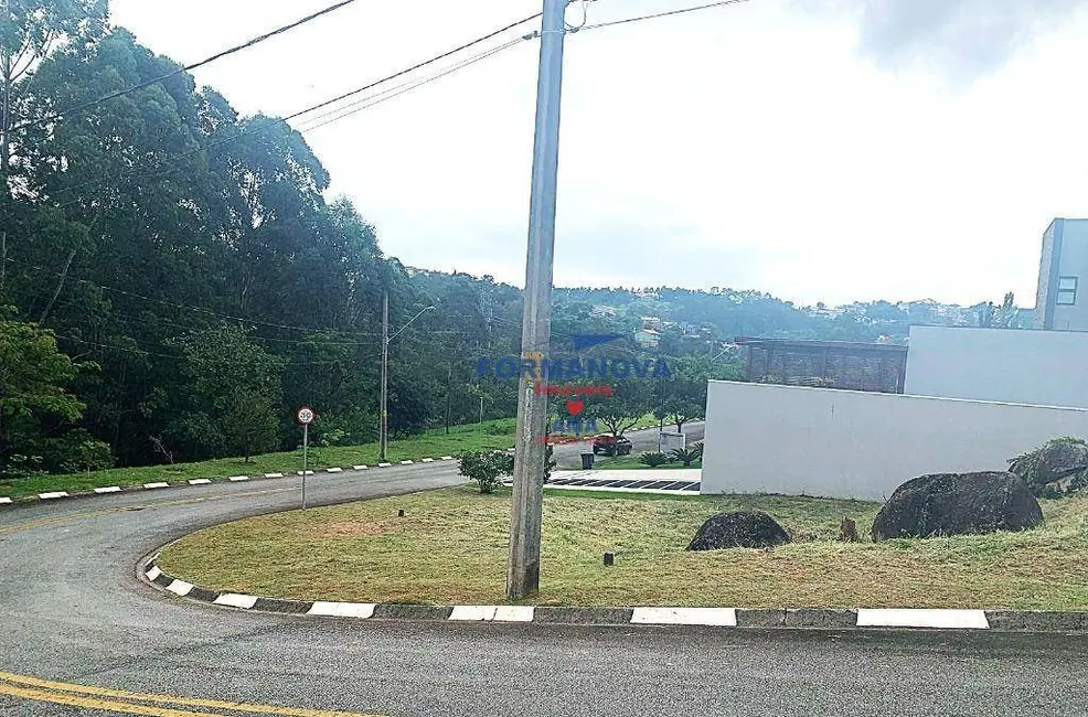Foto 5 de Terreno / Lote à venda, 705m2 em Jardim do Golf I, Jandira - SP