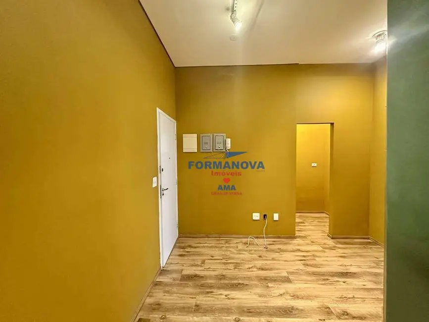 Sala Comercial à venda e para alugar, 44m2 em Chácara São João, Carapicuiba - SP - imagem 6 Foto 6 de Sala Comercial à venda e para alugar, 44m2 em Chácara São João, Carapicuiba - SP