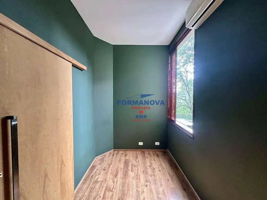 Sala Comercial à venda e para alugar, 44m2 em Chácara São João, Carapicuiba - SP - imagem 9 Foto 9 de Sala Comercial à venda e para alugar, 44m2 em Chácara São João, Carapicuiba - SP
