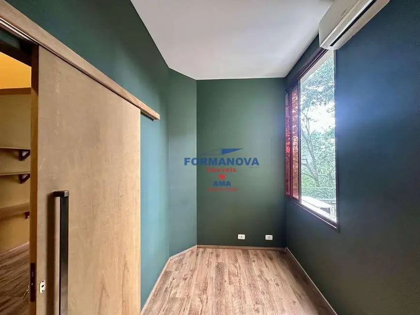 Sala Comercial à venda e para alugar, 44m2 em Chácara São João, Carapicuiba - SP - imagem 7 Foto 7 de Sala Comercial à venda e para alugar, 44m2 em Chácara São João, Carapicuiba - SP