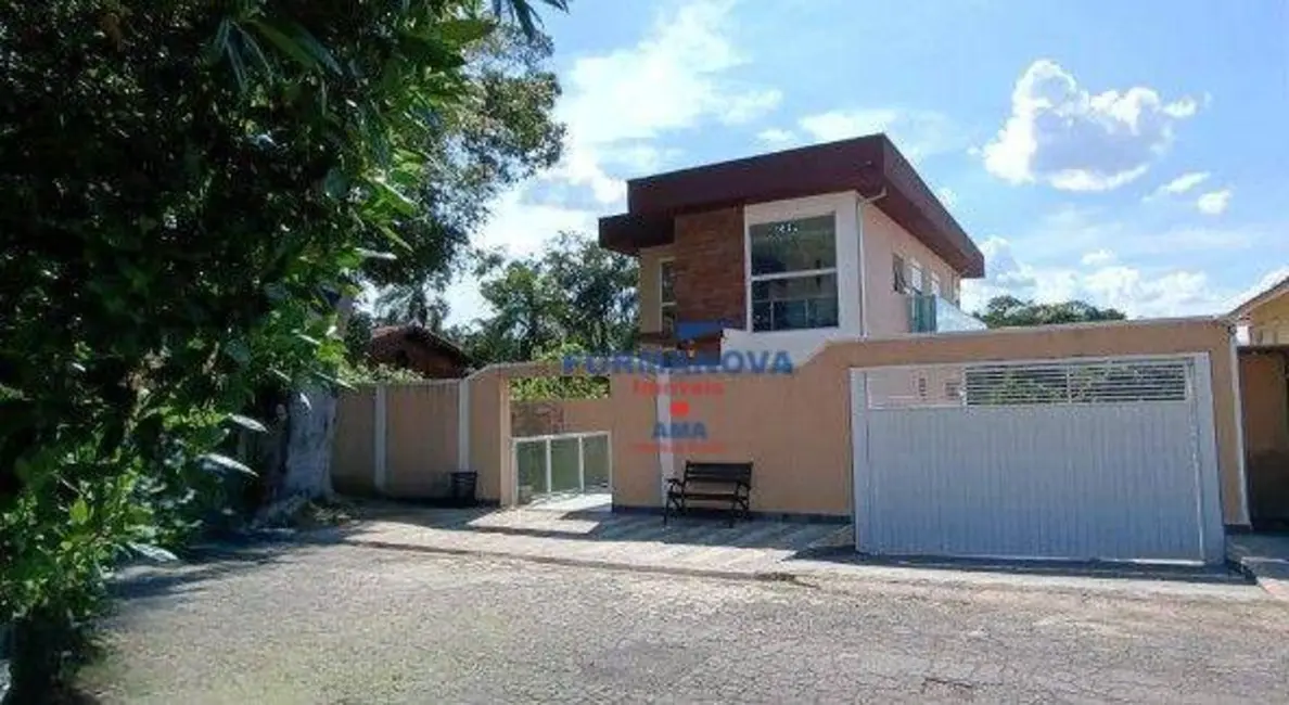 Foto 1 de Casa de Condomínio com 4 quartos à venda, 500m2 em Jardim Ipês, Cotia - SP