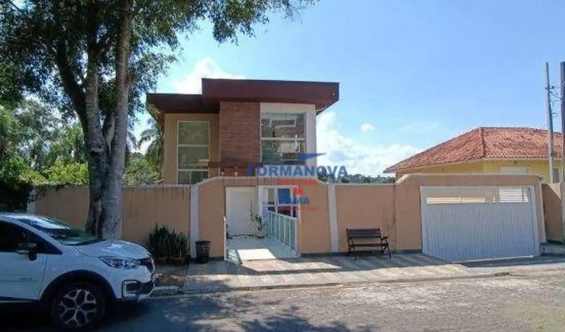 Foto 2 de Casa de Condomínio com 4 quartos à venda, 500m2 em Jardim Ipês, Cotia - SP