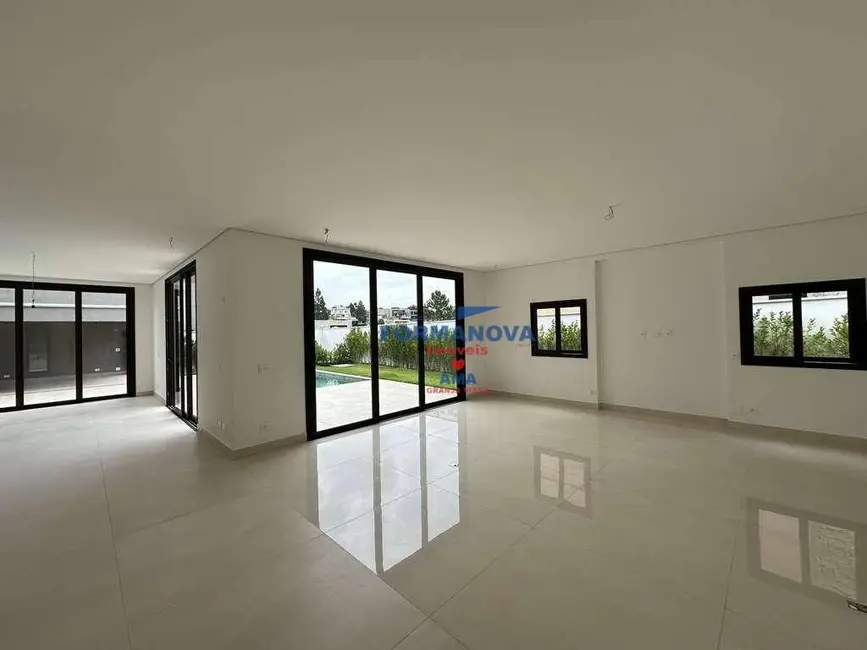 Casa de Condomínio com 4 quartos à venda e para alugar, 510m2 em Chácara dos Lagos, Carapicuiba - SP - imagem 8 Foto 8 de Casa de Condomínio com 4 quartos à venda e para alugar, 510m2 em Chácara dos Lagos, Carapicuiba - SP