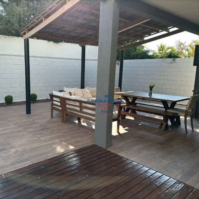 Casa de Condomínio com 3 quartos à venda, 308m2 em Cotia - SP - imagem 5 Foto 5 de Casa de Condomínio com 3 quartos à venda, 308m2 em Cotia - SP