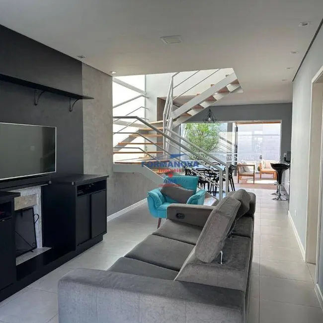 Casa de Condomínio com 3 quartos à venda, 308m2 em Cotia - SP - imagem 7 Foto 7 de Casa de Condomínio com 3 quartos à venda, 308m2 em Cotia - SP