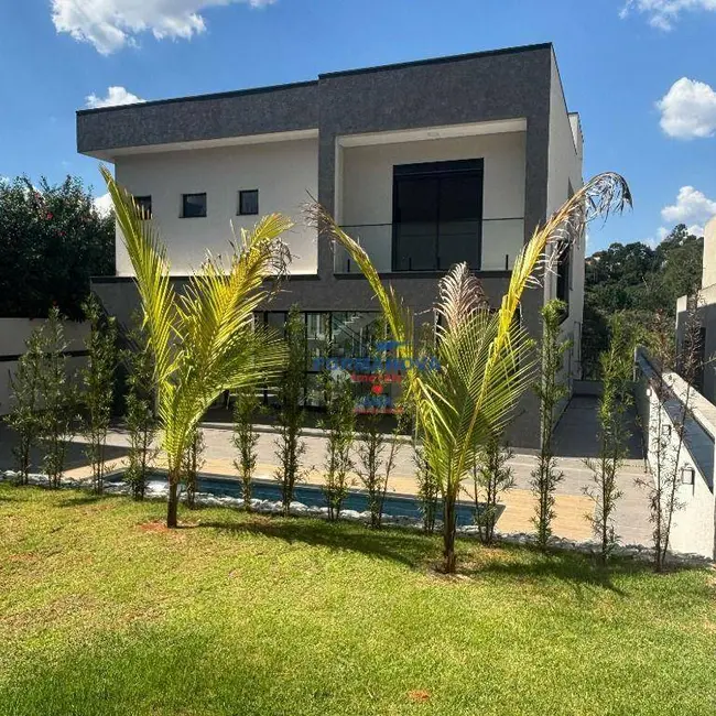 Foto 3 de Casa de Condomínio com 3 quartos à venda, 598m2 em Jardim do Golf I, Jandira - SP