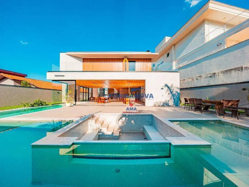 Casa de Condomínio com 5 quartos à venda, 668m2 em Jardim do Golf I, Jandira - SP - imagem 4 Foto 4 de Casa de Condomínio com 5 quartos à venda, 668m2 em Jardim do Golf I, Jandira - SP