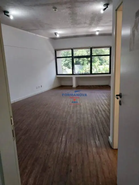 Foto 5 de Sala Comercial para alugar, 42m2 em Bosque do Vianna, Cotia - SP