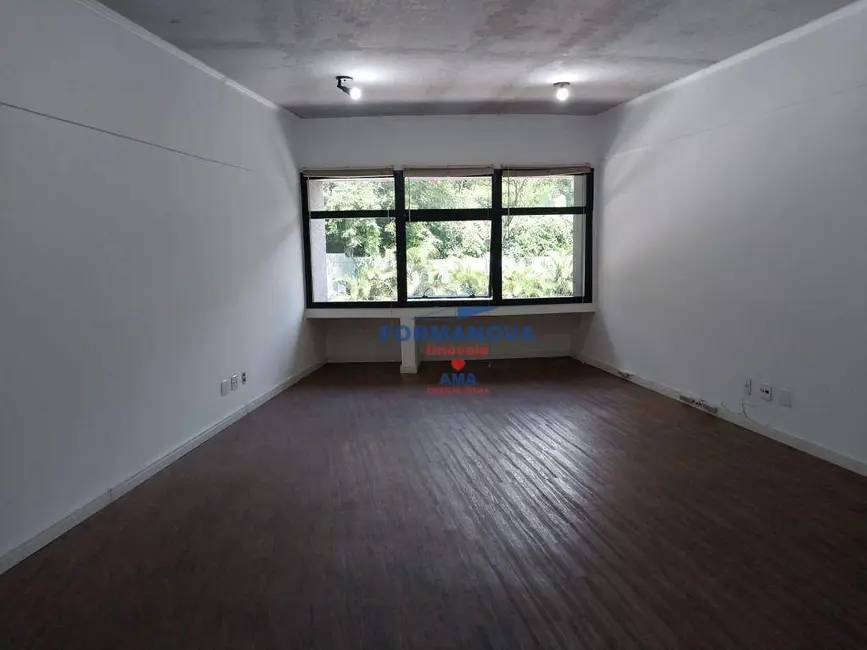 Foto 1 de Sala Comercial para alugar, 42m2 em Bosque do Vianna, Cotia - SP