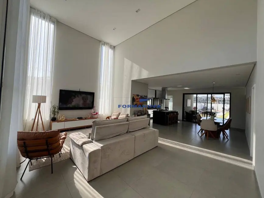 Casa de Condomínio com 4 quartos à venda, 605m2 em Jardim do Golf I, Jandira - SP - imagem 7 Foto 7 de Casa de Condomínio com 4 quartos à venda, 605m2 em Jardim do Golf I, Jandira - SP
