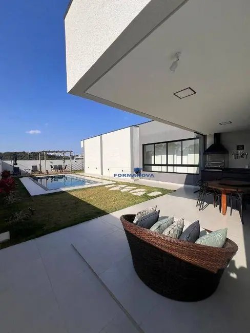 Casa de Condomínio com 4 quartos à venda, 605m2 em Jardim do Golf I, Jandira - SP - imagem 9 Foto 9 de Casa de Condomínio com 4 quartos à venda, 605m2 em Jardim do Golf I, Jandira - SP