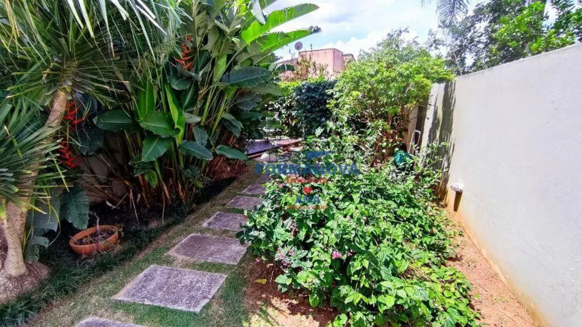 Foto 4 de Casa de Condomínio com 4 quartos à venda, 527m2 em Chácara das Paineiras, Carapicuiba - SP