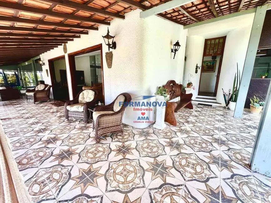 Foto 2 de Casa de Condomínio com 6 quartos à venda, 2884m2 em Chácara das Paineiras, Carapicuiba - SP