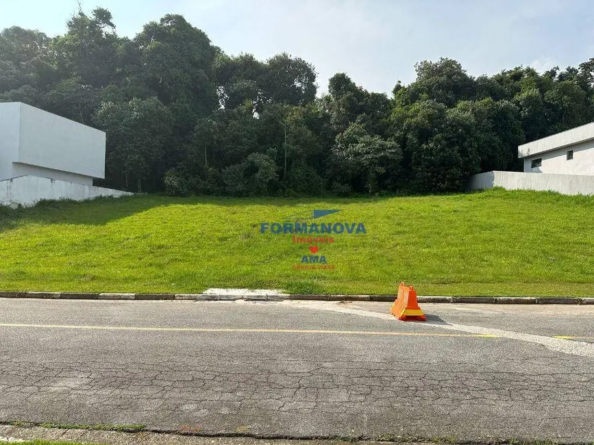 Foto 1 de Terreno / Lote à venda, 1033m2 em Jardim do Golf I, Jandira - SP