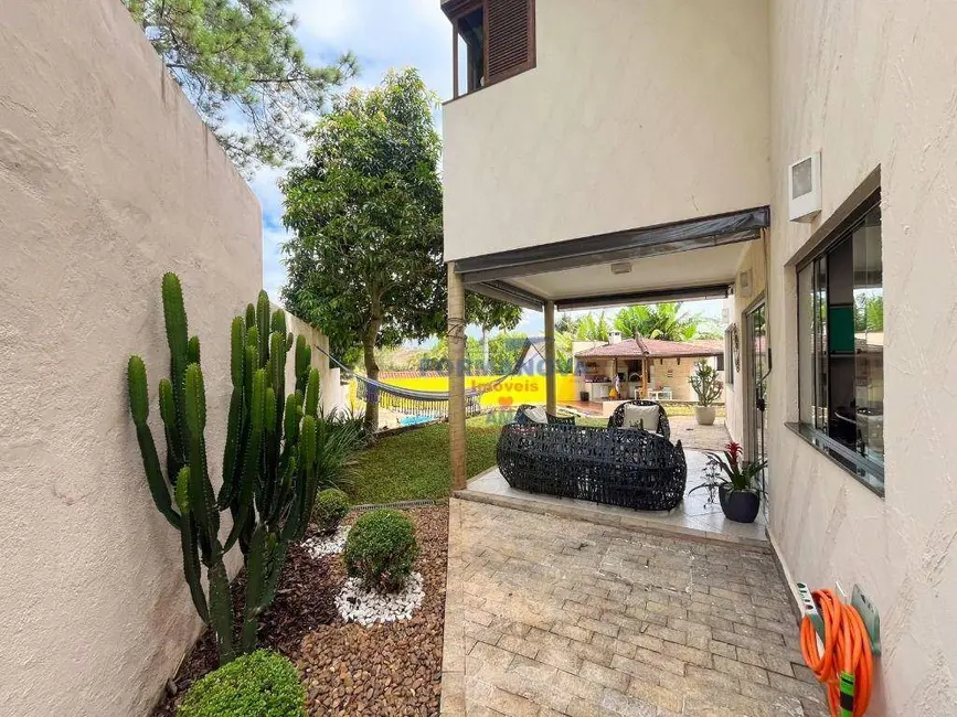 Foto 4 de Casa de Condomínio com 3 quartos à venda, 600m2 em Jardim do Golf I, Jandira - SP