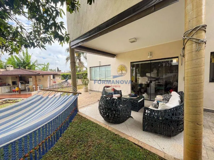 Foto 6 de Casa de Condomínio com 3 quartos à venda, 600m2 em Jardim do Golf I, Jandira - SP