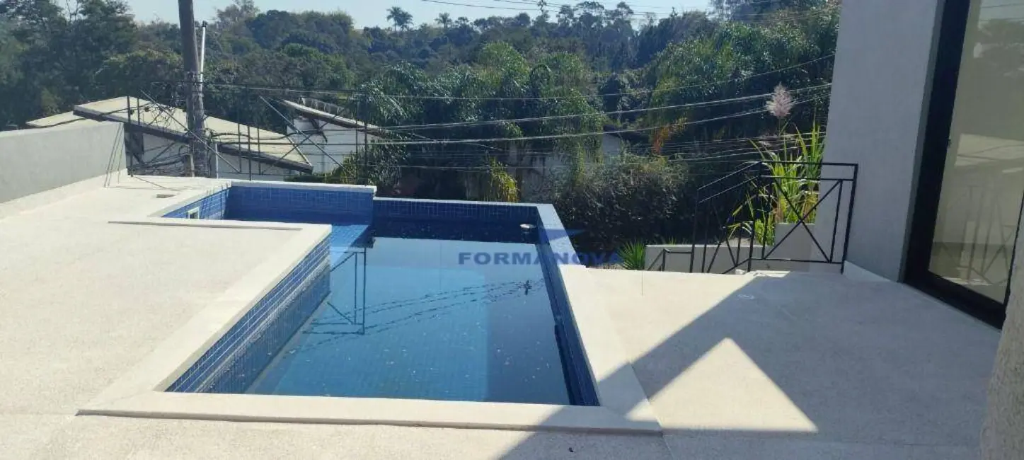 Casa de Condomínio com 3 quartos à venda, 500m2 em Chácara Moinho Velho, Carapicuiba - SP - imagem 3 Foto 3 de Casa de Condomínio com 3 quartos à venda, 500m2 em Chácara Moinho Velho, Carapicuiba - SP