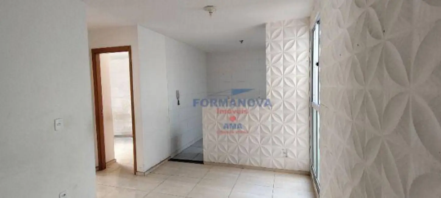 Foto 4 de Apartamento com 2 quartos à venda, 38m2 em Jardim Caiapiá, Cotia - SP