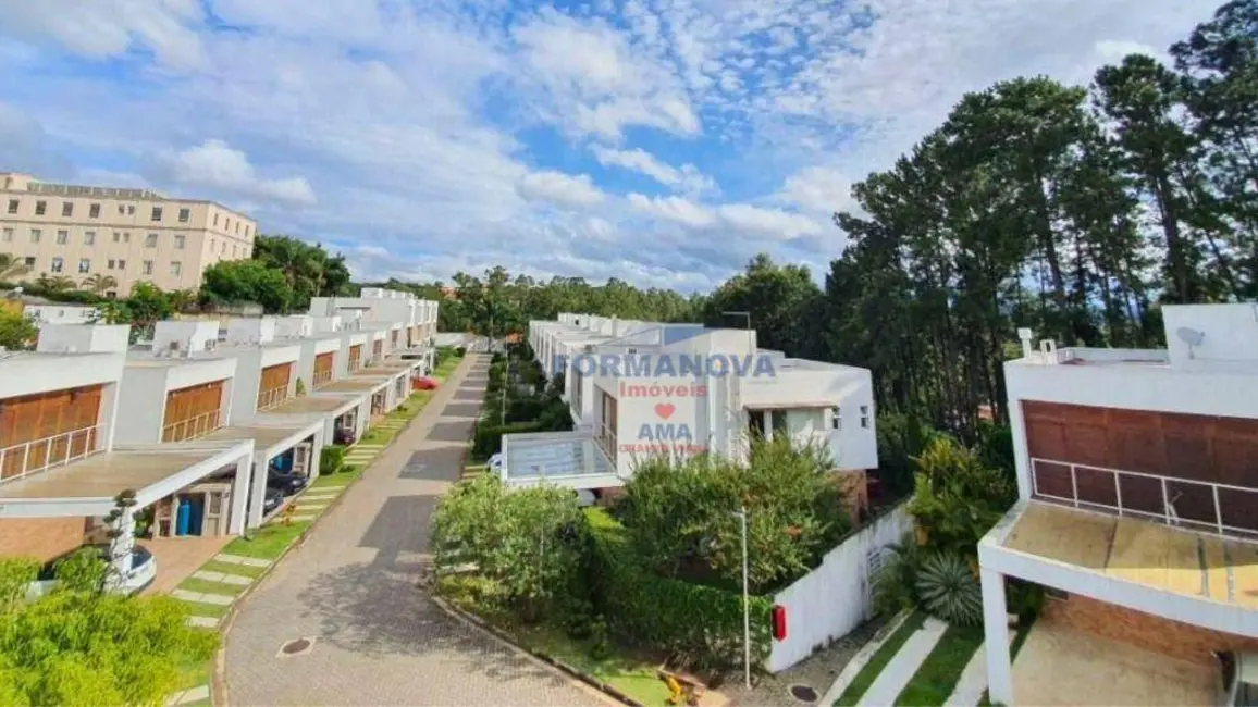 Foto 1 de Casa de Condomínio com 3 quartos à venda, 235m2 em Granja Viana II, Cotia - SP