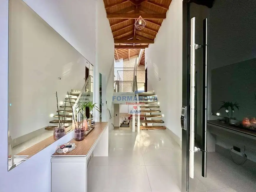 Casa de Condomínio com 4 quartos à venda, 1328m2 em Pousada dos Bandeirantes, Carapicuiba - SP - imagem 7 Foto 7 de Casa de Condomínio com 4 quartos à venda, 1328m2 em Pousada dos Bandeirantes, Carapicuiba - SP