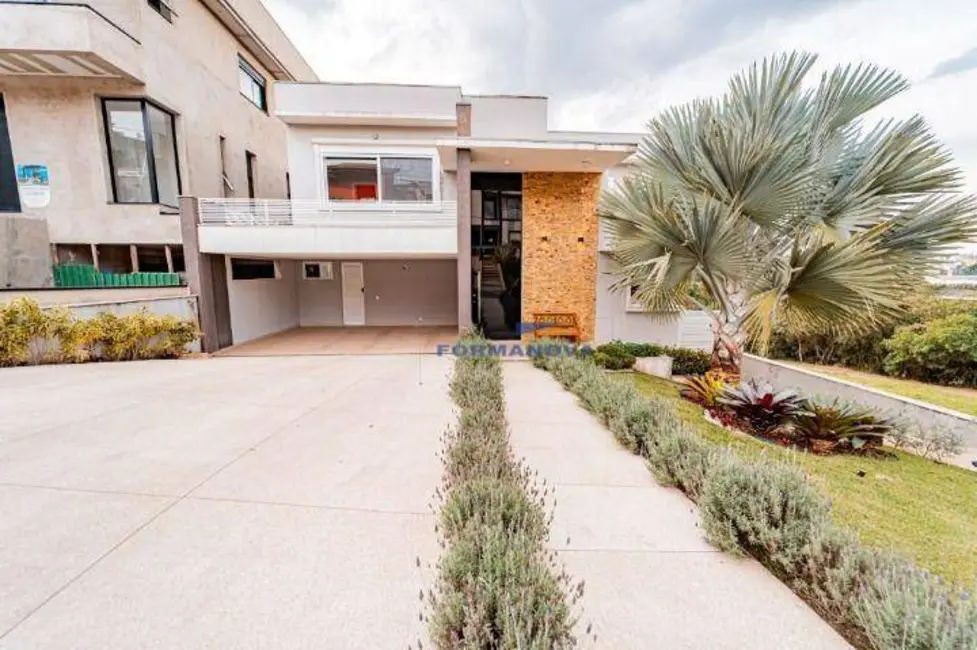 Casa de Condomínio com 4 quartos à venda, 560m2 em Jardim do Golf I, Jandira - SP - imagem 2 Foto 2 de Casa de Condomínio com 4 quartos à venda, 560m2 em Jardim do Golf I, Jandira - SP