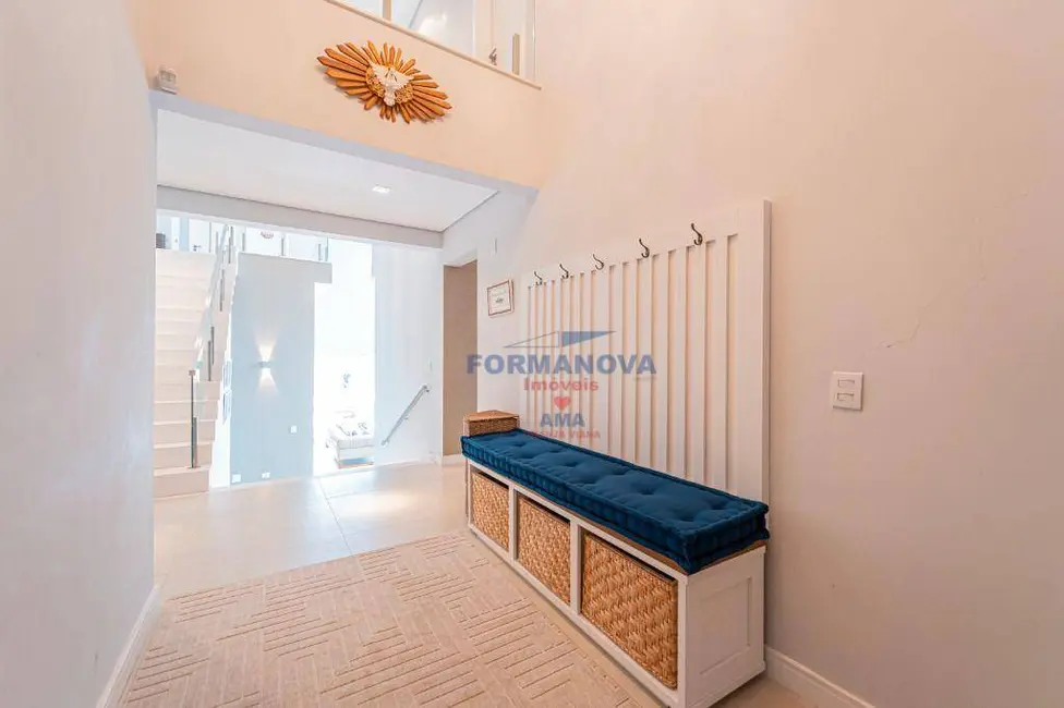 Casa de Condomínio com 4 quartos à venda, 560m2 em Jardim do Golf I, Jandira - SP - imagem 4 Foto 4 de Casa de Condomínio com 4 quartos à venda, 560m2 em Jardim do Golf I, Jandira - SP