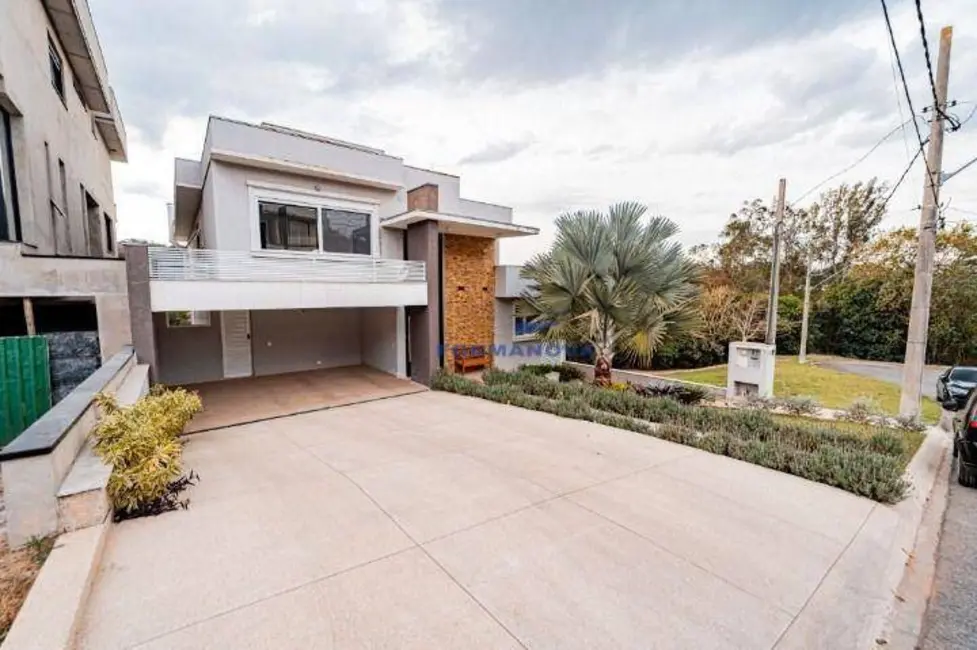 Casa de Condomínio com 4 quartos à venda, 560m2 em Jardim do Golf I, Jandira - SP - imagem 1 Foto 1 de Casa de Condomínio com 4 quartos à venda, 560m2 em Jardim do Golf I, Jandira - SP