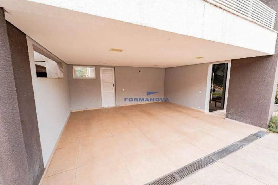 Casa de Condomínio com 4 quartos à venda, 560m2 em Jardim do Golf I, Jandira - SP - imagem 3 Foto 3 de Casa de Condomínio com 4 quartos à venda, 560m2 em Jardim do Golf I, Jandira - SP