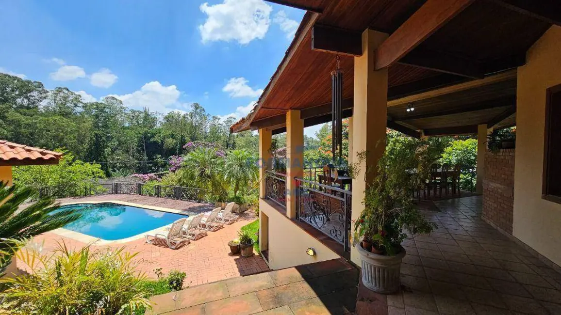 Casa de Condomínio com 4 quartos à venda, 1262m2 em Granja Viana, Cotia - SP - imagem 4 Foto 4 de Casa de Condomínio com 4 quartos à venda, 1262m2 em Granja Viana, Cotia - SP