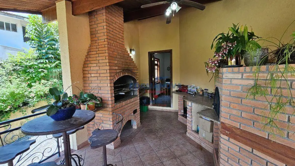 Casa de Condomínio com 4 quartos à venda, 1262m2 em Granja Viana, Cotia - SP - imagem 9 Foto 9 de Casa de Condomínio com 4 quartos à venda, 1262m2 em Granja Viana, Cotia - SP