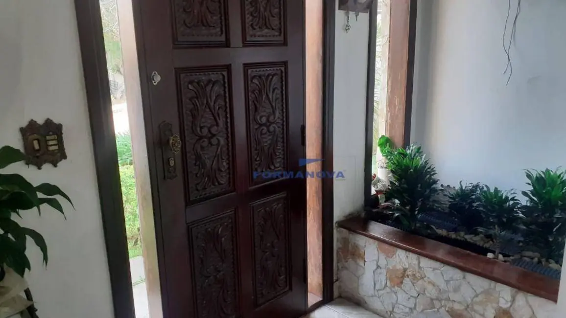 Casa de Condomínio com 3 quartos à venda, 600m2 em Jardim do Golf I, Jandira - SP - imagem 9 Foto 9 de Casa de Condomínio com 3 quartos à venda, 600m2 em Jardim do Golf I, Jandira - SP