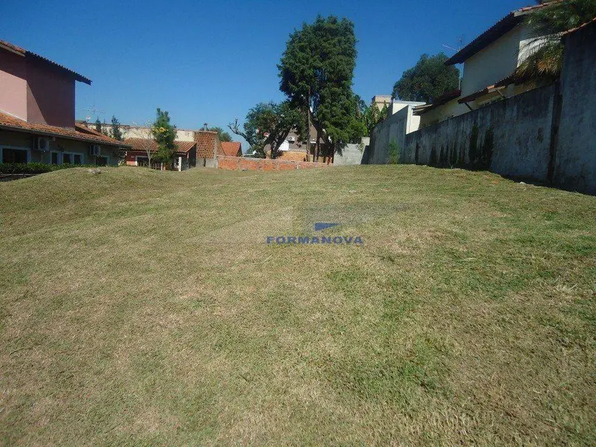 Foto 1 de Terreno / Lote à venda, 600m2 em Jardim do Golf I, Jandira - SP