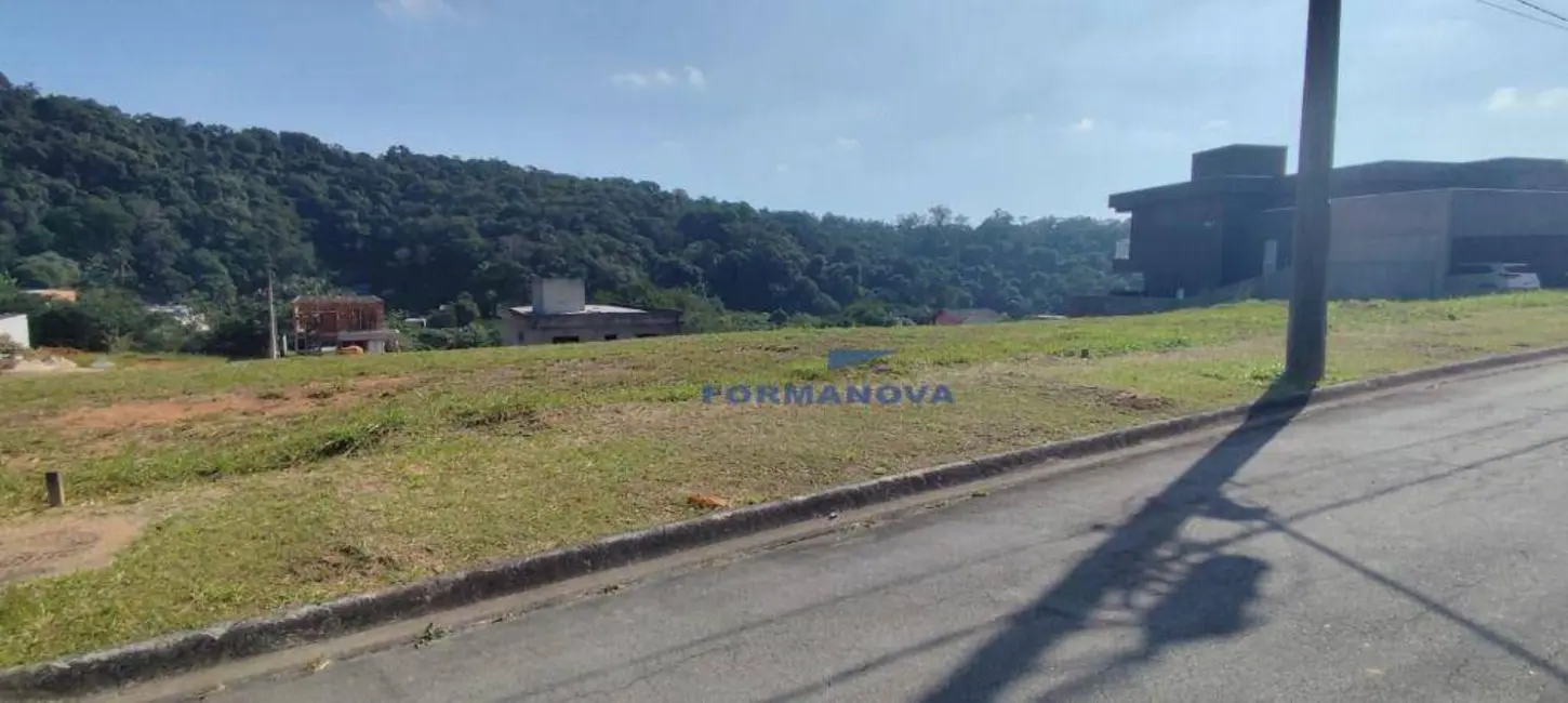 Foto 2 de Terreno / Lote à venda, 388m2 em Cotia - SP