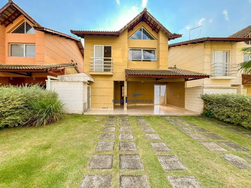 Foto 1 de Casa de Condomínio com 3 quartos à venda, 250m2 em Jardim Colibri, Cotia - SP