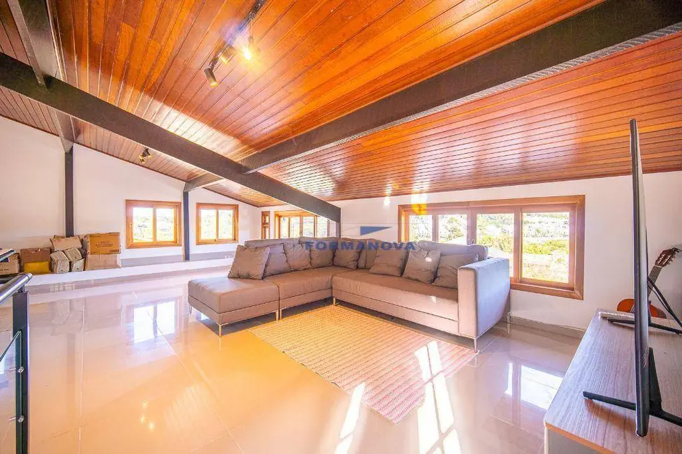 Casa de Condomínio com 5 quartos à venda, 362m2 em São Paulo II, Cotia - SP - imagem 8 Foto 8 de Casa de Condomínio com 5 quartos à venda, 362m2 em São Paulo II, Cotia - SP