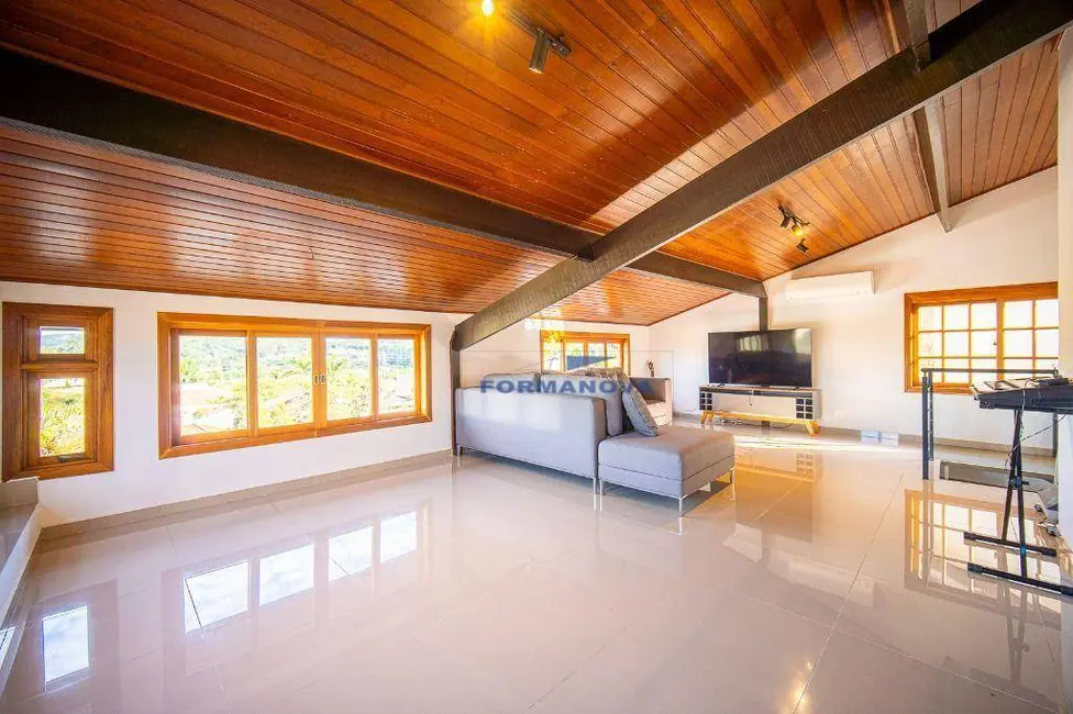 Casa de Condomínio com 5 quartos à venda, 362m2 em São Paulo II, Cotia - SP - imagem 9 Foto 9 de Casa de Condomínio com 5 quartos à venda, 362m2 em São Paulo II, Cotia - SP