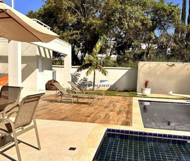 Casa de Condomínio com 4 quartos à venda, 690m2 em Jardim do Golf I, Jandira - SP - imagem 3 Foto 3 de Casa de Condomínio com 4 quartos à venda, 690m2 em Jardim do Golf I, Jandira - SP