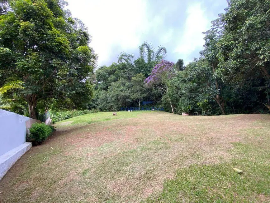 Foto 1 de Terreno / Lote à venda, 800m2 em Carapicuiba - SP