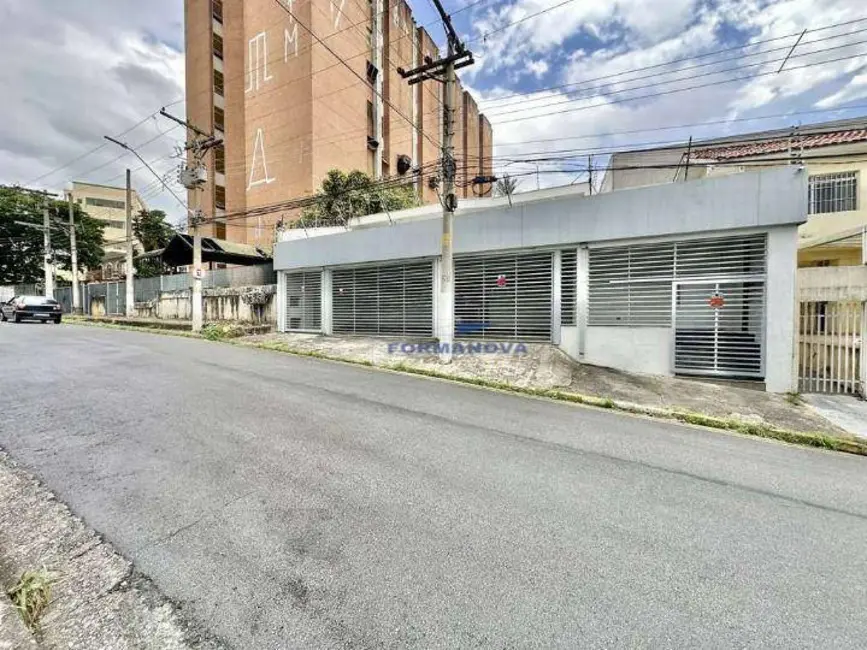 Foto 1 de Casa à venda e para alugar, 371m2 em Jardim Nomura, Cotia - SP